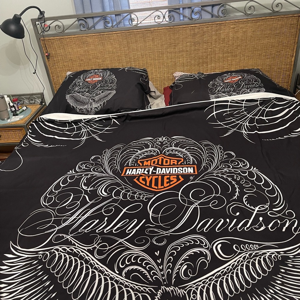 King size Harley Davidson Logo Duvet Cover. New without tags